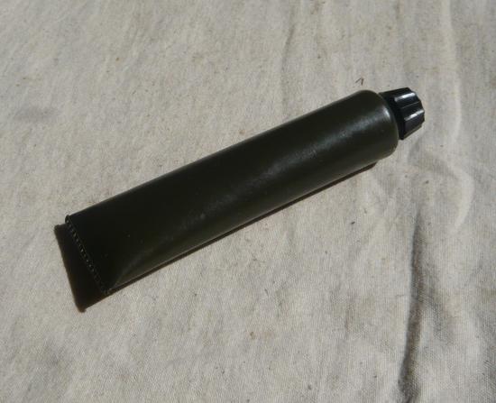 British Issue Graphite Grease